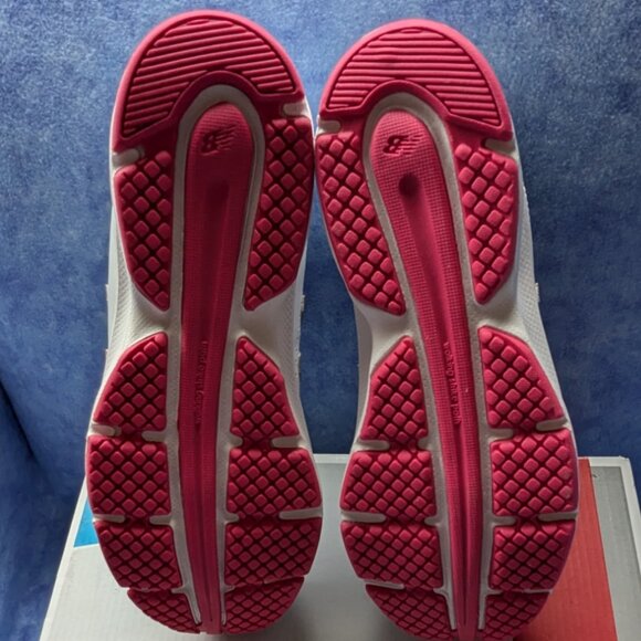 New Balance Walking Shoes WIDE - Picture 6 of 8